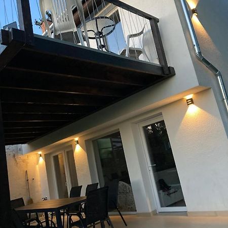 Villa Sun&Fun Vendeghaz Balatonakarattya Exterior foto