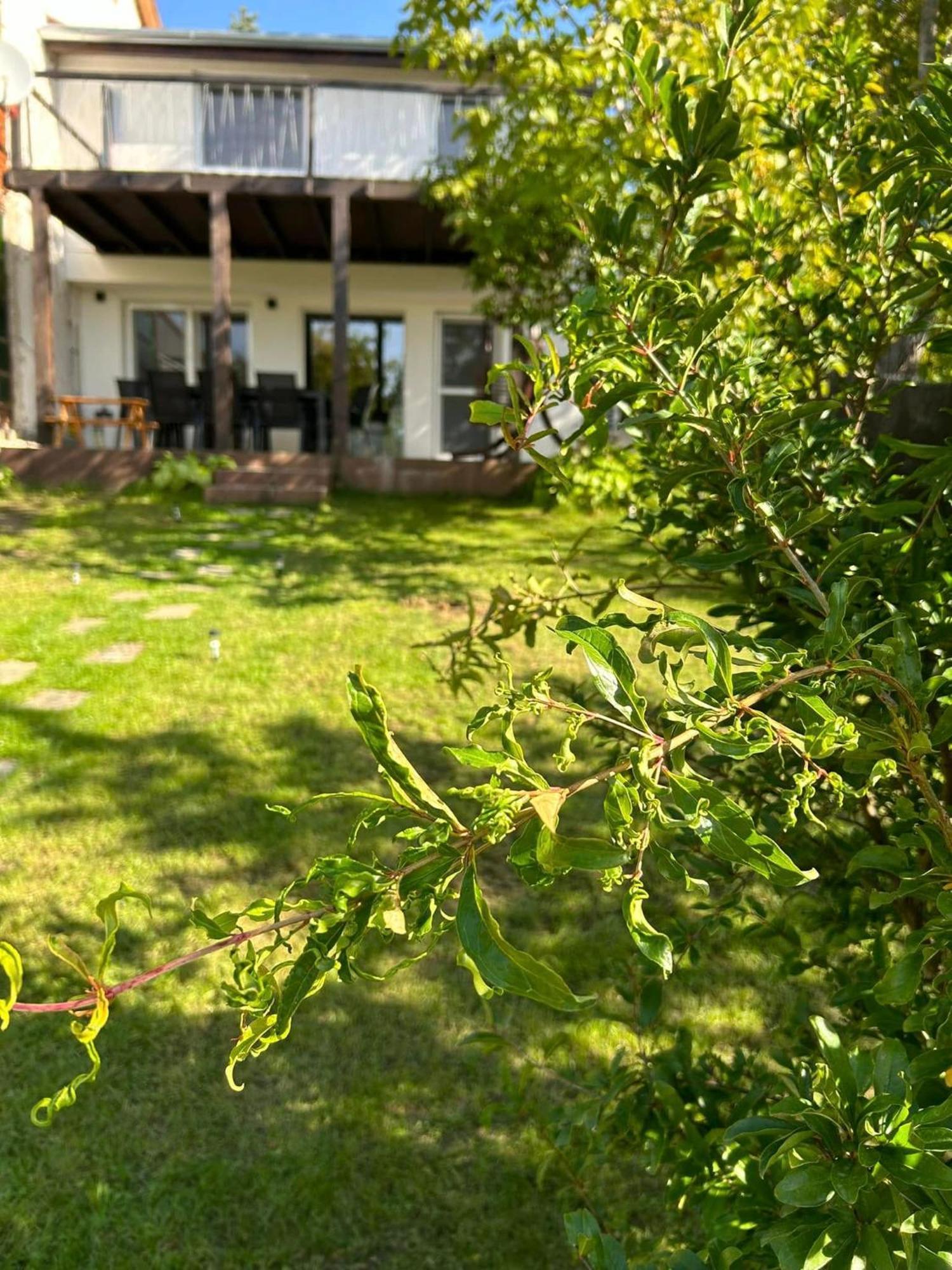 Villa Sun&Fun Vendeghaz Balatonakarattya Exterior foto